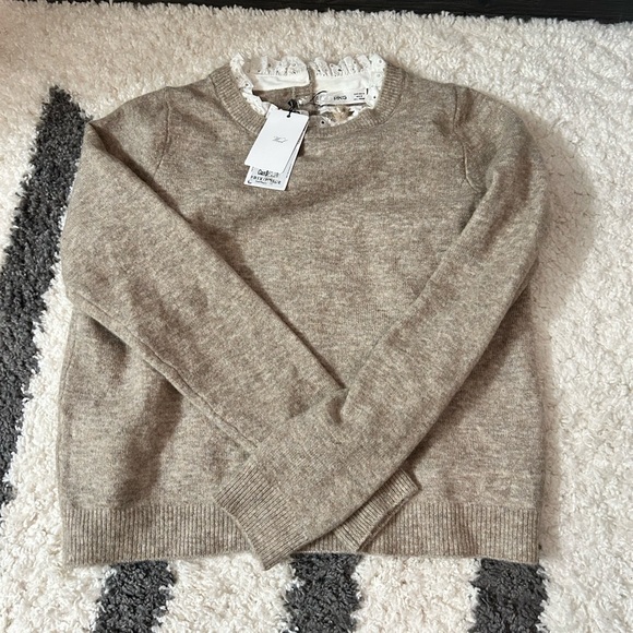 NWT Size Medium Mango wool sweater with lace collar - Picture 6 of 7